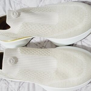 Michael kors Ari slip on Size 9